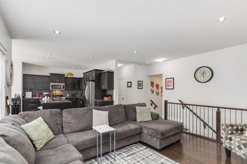 495 Killdeer Way, Fort Mcmurray, AB - Indoor Photo Showing Living Room