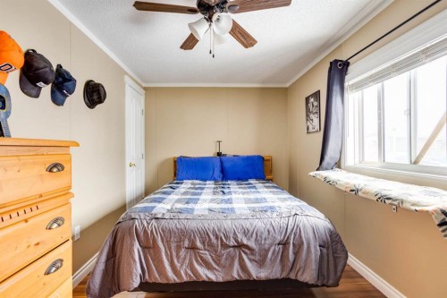 285 Grenfell Crescent, Fort Mcmurray, AB - Indoor Photo Showing Bedroom