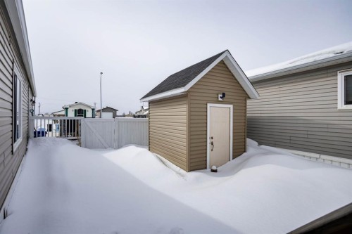 285 Grenfell Crescent, Fort Mcmurray, AB - Outdoor With Exterior
