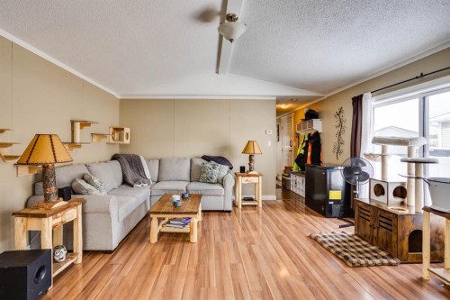 285 Grenfell Crescent, Fort Mcmurray, AB - Indoor Photo Showing Living Room