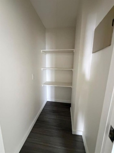 607-13221 Macdonald Drive, Fort Mcmurray, AB - Indoor Photo Showing Other Room