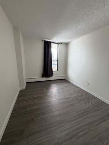607-13221 Macdonald Drive, Fort Mcmurray, AB - Indoor Photo Showing Other Room