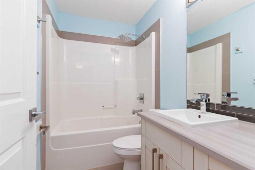 165 Collicott Drive, Fort Mcmurray, AB - Indoor Photo Showing Bathroom