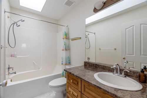 306 Berard Crescent, Fort Mcmurray, AB - Indoor Photo Showing Bathroom
