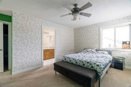 306 Berard Crescent, Fort Mcmurray, AB - Indoor Photo Showing Bedroom
