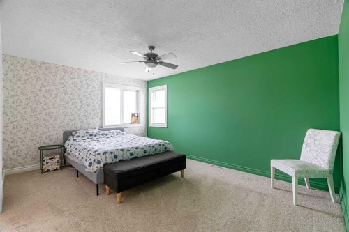 306 Berard Crescent, Fort Mcmurray, AB - Indoor Photo Showing Bedroom