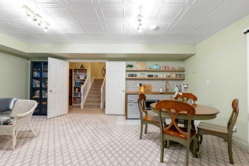 306 Berard Crescent, Fort Mcmurray, AB - Indoor Photo Showing Dining Room