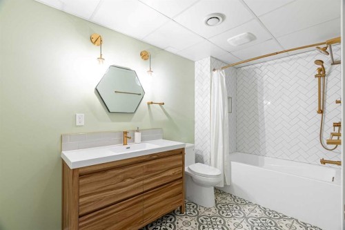 306 Berard Crescent, Fort Mcmurray, AB - Indoor Photo Showing Bathroom