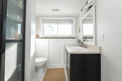 101 Deep Road, Fort Mcmurray, AB - Indoor Photo Showing Bathroom