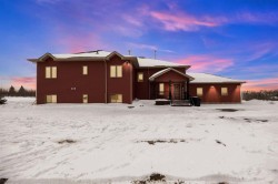 200 Weiss Drive  Saprae Creek, AB T9H 5B4
