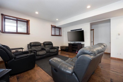 200 Weiss Drive, Saprae Creek, AB - Indoor