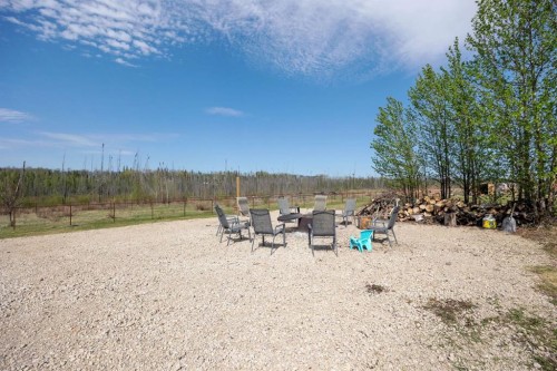 200 Weiss Drive, Saprae Creek, AB - Outdoor