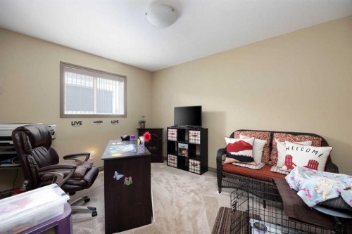 176 Huberman Way, Fort Mcmurray, AB - Indoor Photo Showing Office