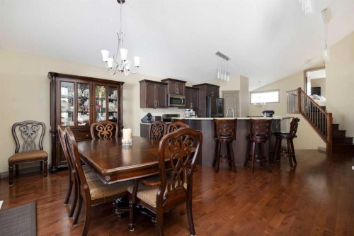 176 Huberman Way, Fort Mcmurray, AB - Indoor Photo Showing Dining Room