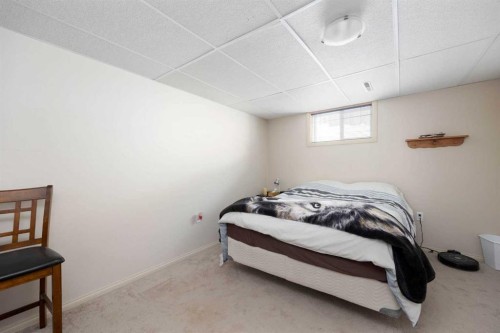 185 Sitka Drive, Fort Mcmurray, AB - Indoor Photo Showing Bedroom