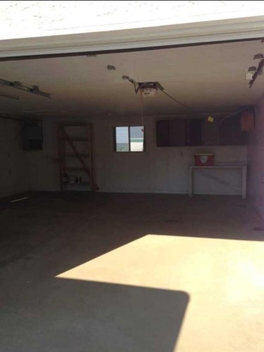 185 Sitka Drive, Fort Mcmurray, AB - Indoor Photo Showing Garage
