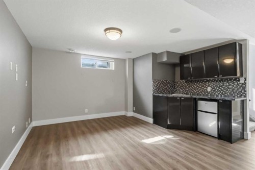 178 Bird Crescent, Fort Mcmurray, AB - Indoor Photo Showing Other Room