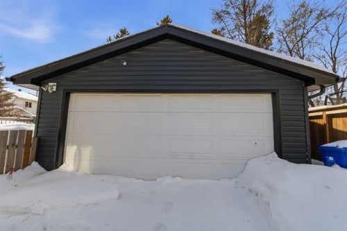 178 Bird Crescent, Fort Mcmurray, AB - Outdoor With Exterior