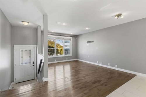 178 Bird Crescent, Fort Mcmurray, AB - Indoor Photo Showing Other Room