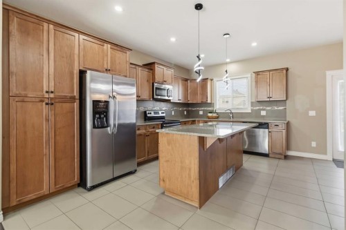 446 Walnut Crescent, Fort Mcmurray, AB - Indoor Photo Showing Kitchen