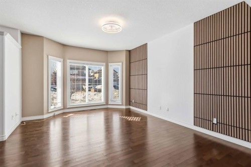 446 Walnut Crescent, Fort Mcmurray, AB - Indoor Photo Showing Other Room