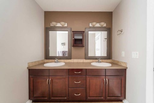272 Swallow Way, Fort Mcmurray, AB - Indoor Photo Showing Bathroom