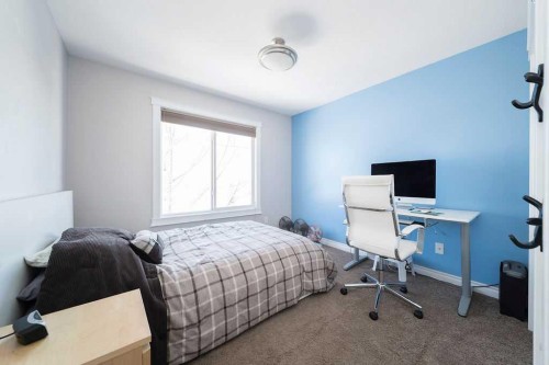 272 Swallow Way, Fort Mcmurray, AB - Indoor Photo Showing Bedroom