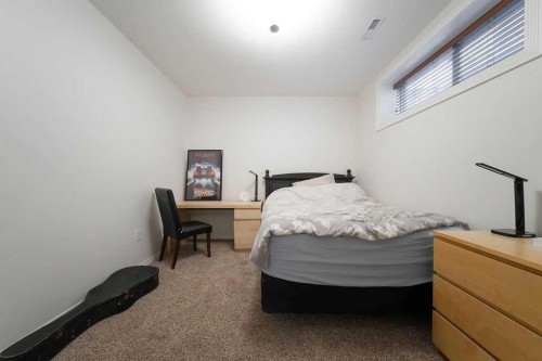 272 Swallow Way, Fort Mcmurray, AB - Indoor Photo Showing Bedroom