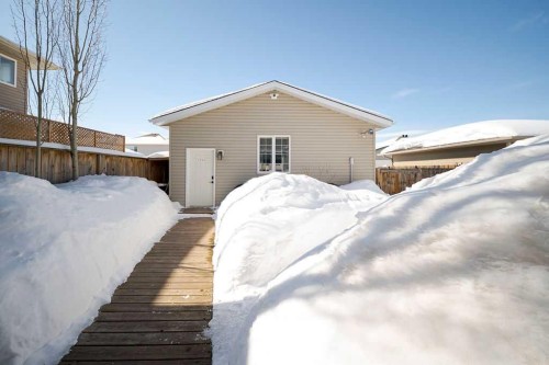 272 Swallow Way, Fort Mcmurray, AB - Outdoor