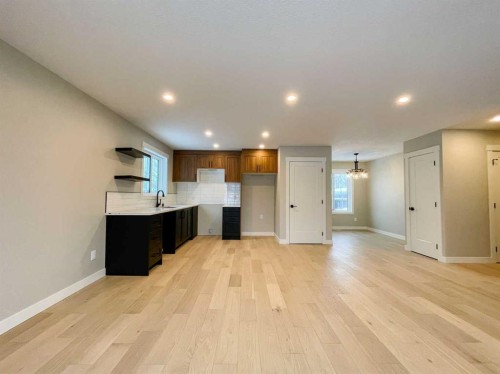 161 Deep Road, Fort Mcmurray, AB - Indoor Photo Showing Kitchen