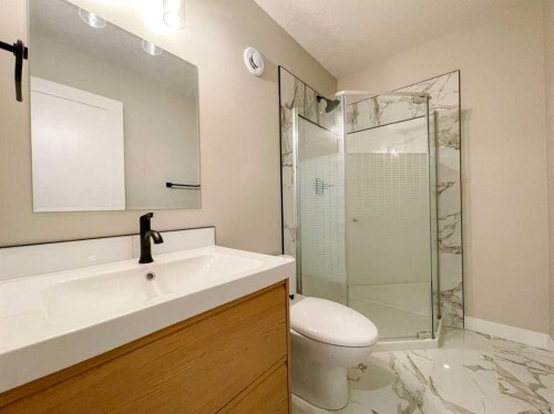 161 Deep Road, Fort Mcmurray, AB - Indoor Photo Showing Bathroom