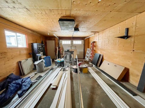 161 Deep Road, Fort Mcmurray, AB - Indoor Photo Showing Gym Room