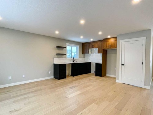 161 Deep Road, Fort Mcmurray, AB - Indoor Photo Showing Kitchen