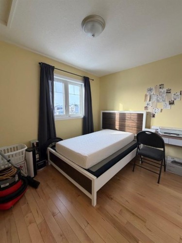 102 Athabasca Crescent, Fort Mcmurray, AB - Indoor Photo Showing Bedroom