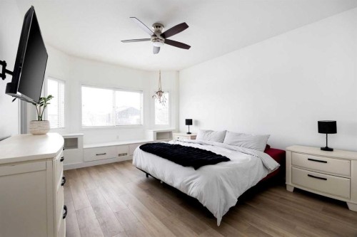 362 Pacific Crescent, Fort Mcmurray, AB - Indoor Photo Showing Bedroom