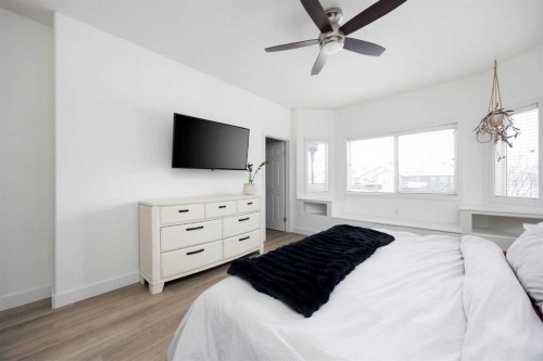 362 Pacific Crescent, Fort Mcmurray, AB - Indoor Photo Showing Bedroom