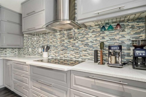 276 Bussieres Drive, Fort Mcmurray, AB - Indoor Photo Showing Kitchen With Upgraded Kitchen