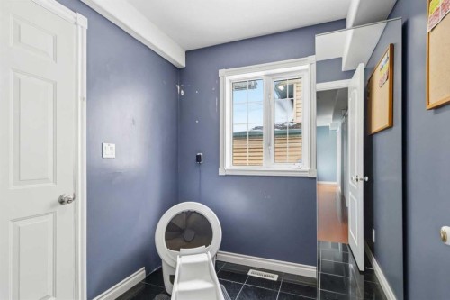 276 Bussieres Drive, Fort Mcmurray, AB - Indoor Photo Showing Other Room