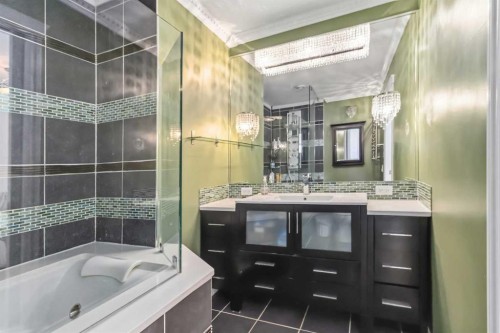 276 Bussieres Drive, Fort Mcmurray, AB - Indoor Photo Showing Bathroom