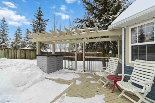 276 Bussieres Drive, Fort Mcmurray, AB - Outdoor With Deck Patio Veranda