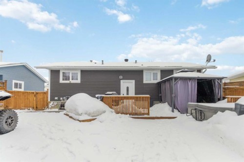 334 Hillcrest Drive, Fort Mcmurray, AB - Outdoor