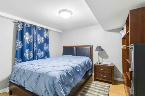 18 Clark Crescent, Fort Mcmurray, AB - Indoor Photo Showing Bedroom
