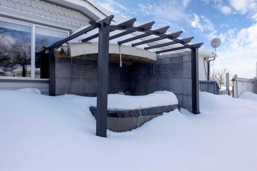 108 Harpe Way, Fort Mcmurray, AB - Outdoor