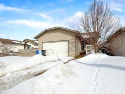 213 Swanson Crescent Fort Mcmurray, AB T9K 2V9