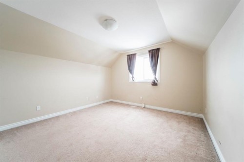 240 Comeau Crescent, Fort Mcmurray, AB - Indoor Photo Showing Other Room
