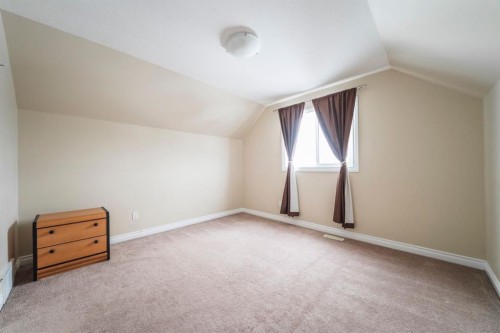 240 Comeau Crescent, Fort Mcmurray, AB - Indoor Photo Showing Other Room