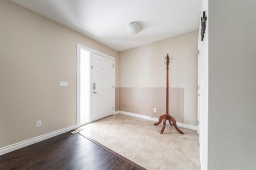 240 Comeau Crescent, Fort Mcmurray, AB - Indoor Photo Showing Other Room