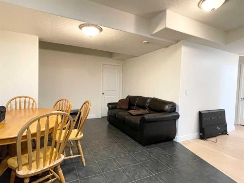 363 Fireweed Crescent, Fort Mcmurray, AB - Indoor Photo Showing Other Room