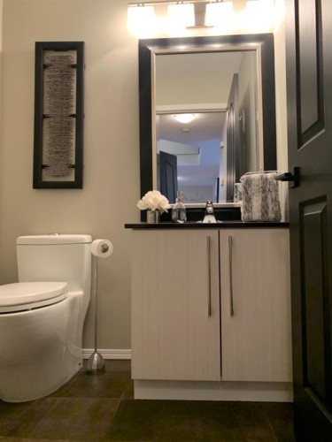 9106 93 Ave, Lac La Biche, AB - Indoor Photo Showing Bathroom