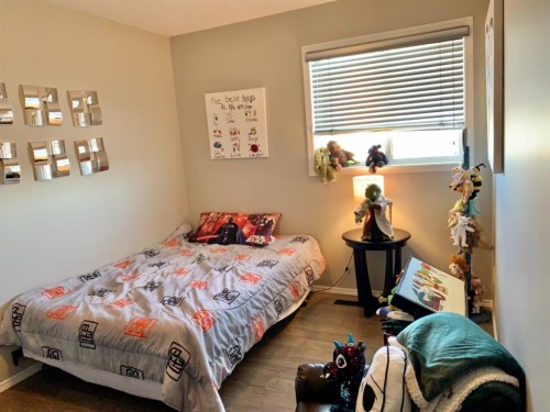 9106 93 Ave, Lac La Biche, AB - Indoor Photo Showing Bedroom